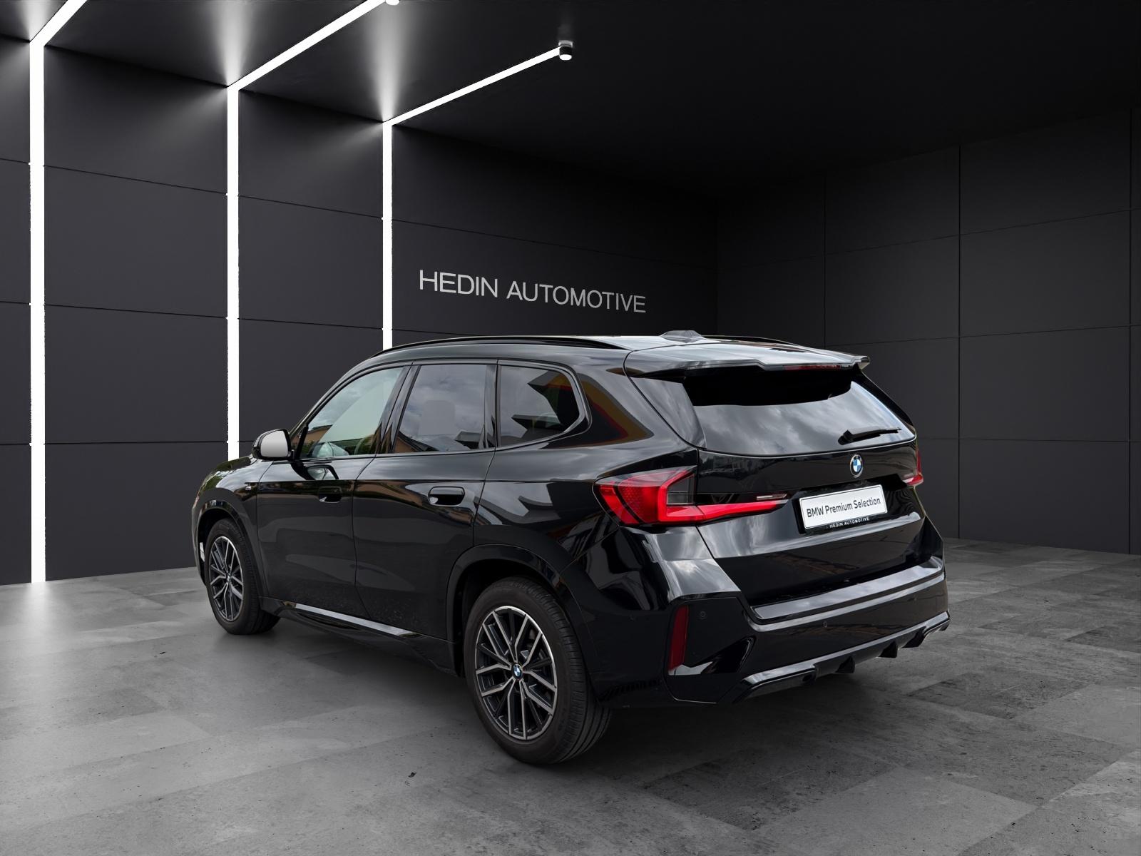BMW X1 23d xDrive paddles-showroom-element-2