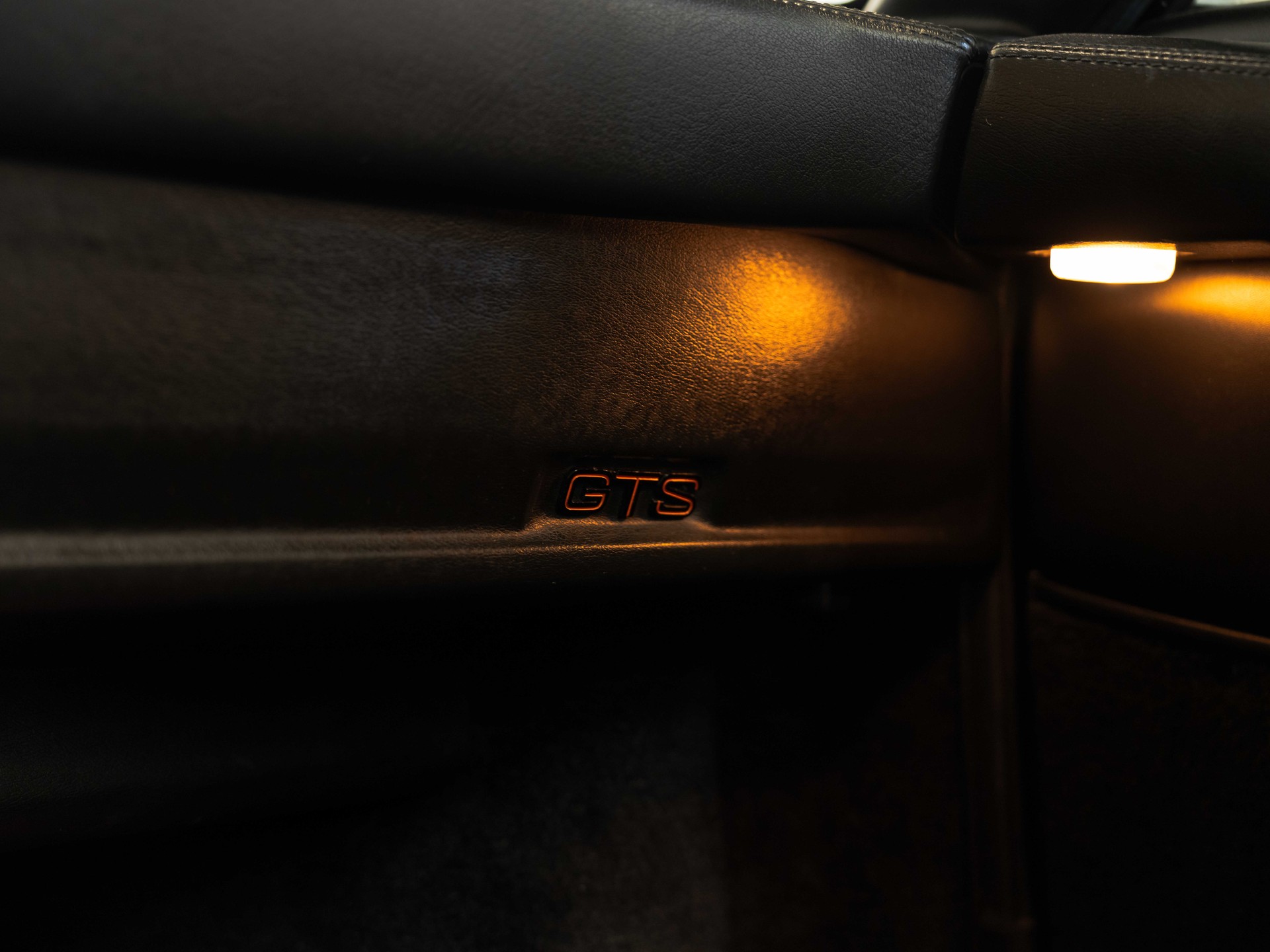 FERRARI 328 GTS-image-33