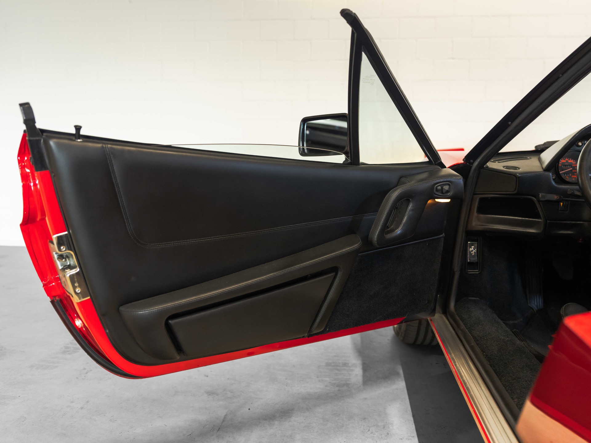 FERRARI 328 GTS-image-39