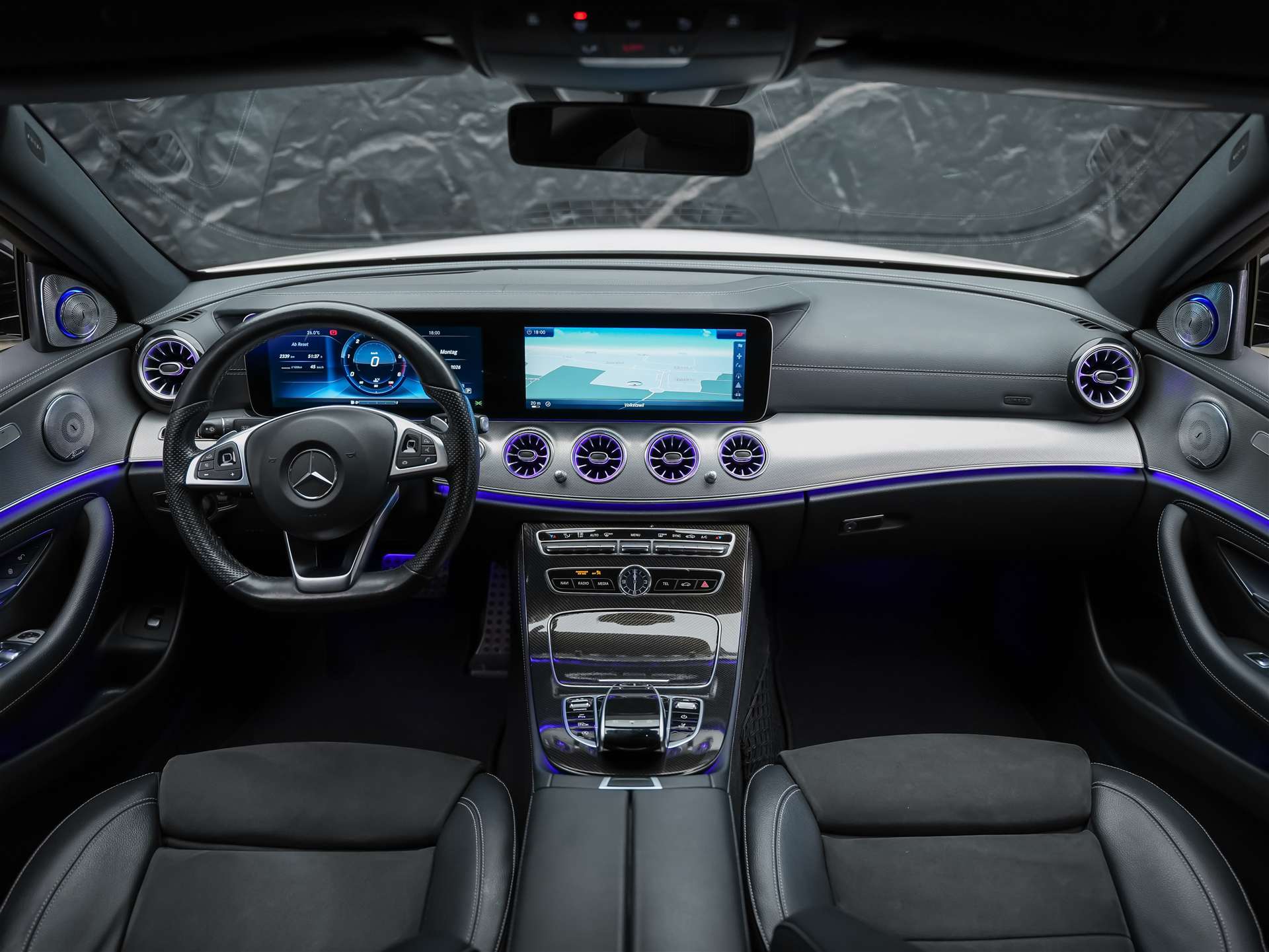 MERCEDES-BENZ E 220 d AMG Line 9G-Tronic *CH-Auto*360° Kamera*Head Up*Burmester*-image-17