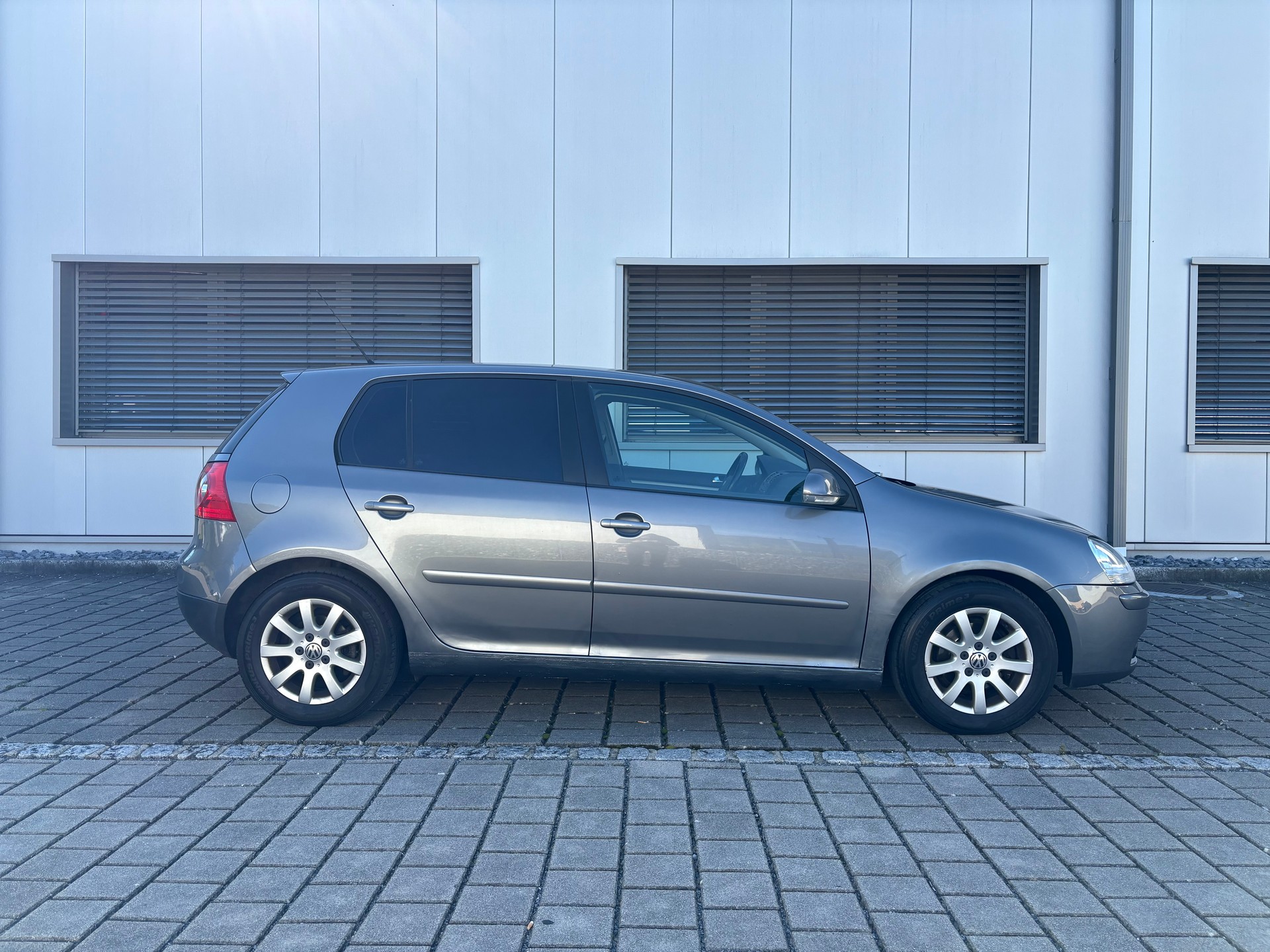 VW Golf 1.9 TDI Comfortline 4Motion-image-15