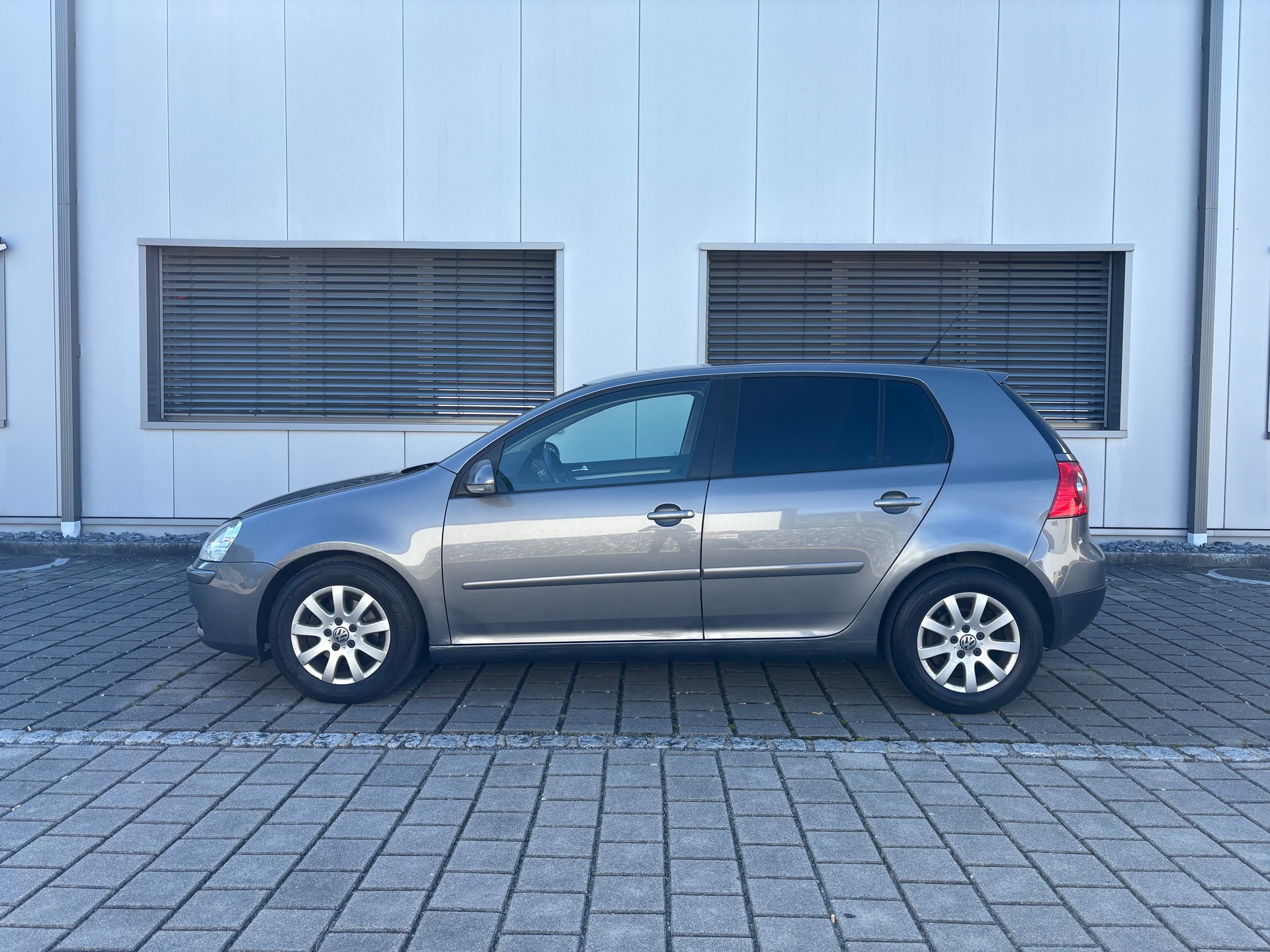 VW Golf 1.9 TDI Comfortline 4Motion-image-14