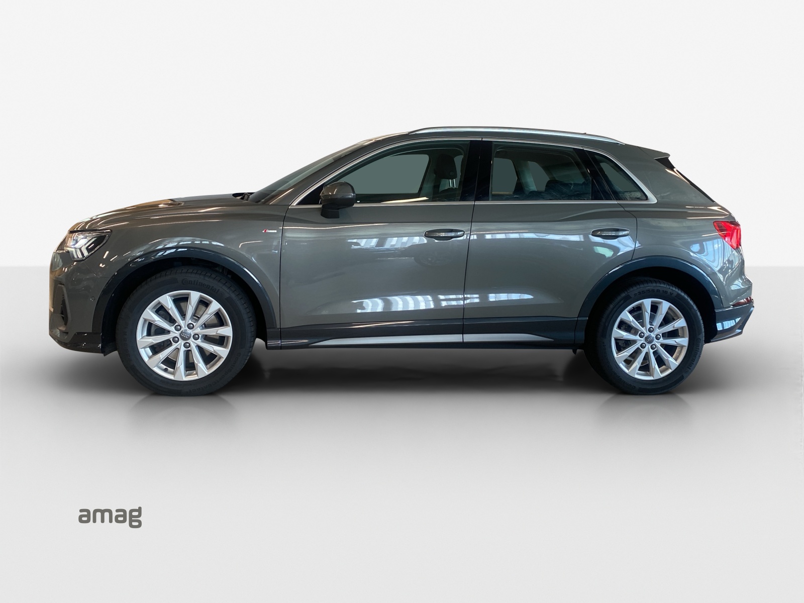 AUDI Q3 45 TFSI S line quattro S-tronic-showroom-element-1