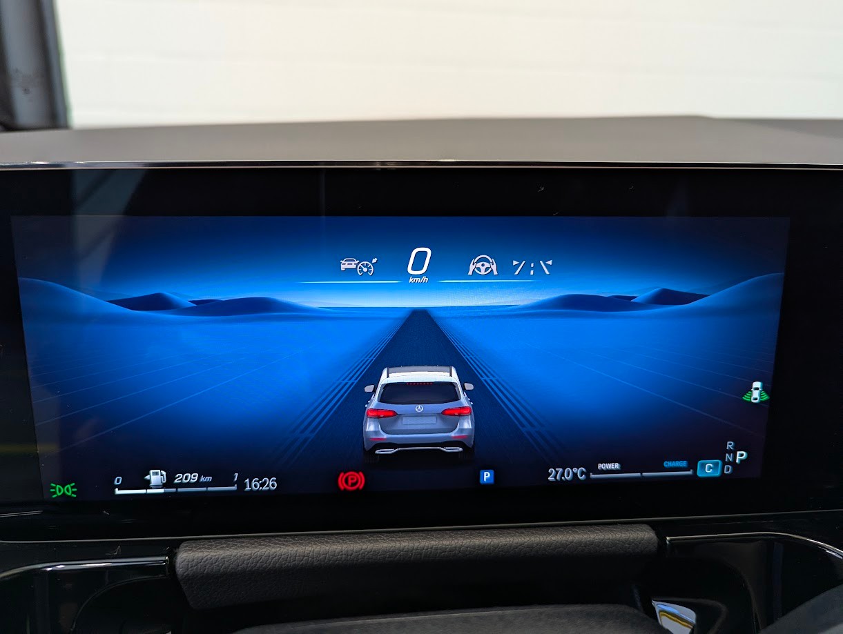 MERCEDES-BENZ B 250 AMG Line 4Matic 8G-DCT*FACELIFT AMG-SPORTPAKET NIGHT-PACK PANO MULTIBEAM CAM KEYLESS NAVI UVM*-image-8
