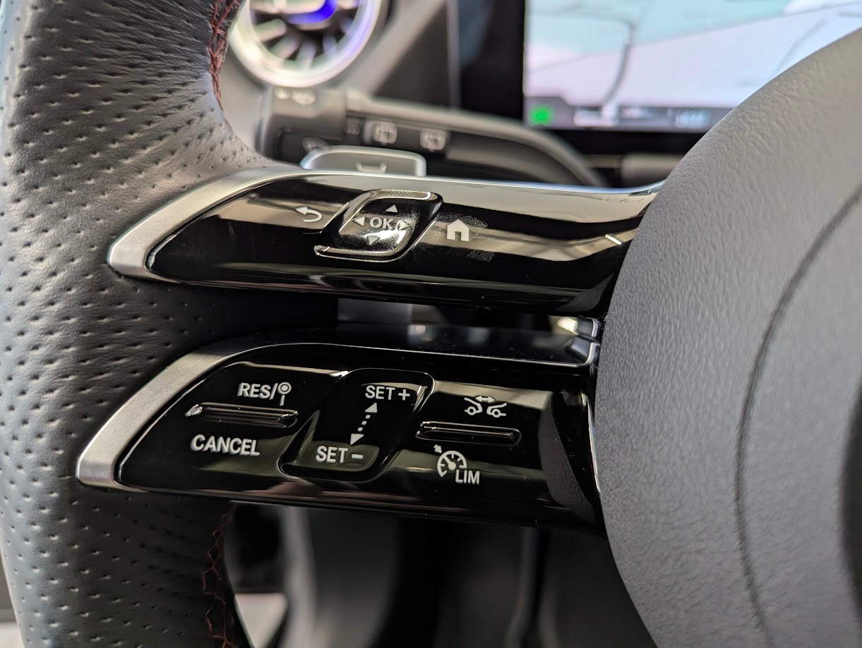 MERCEDES-BENZ B 250 AMG Line 4Matic 8G-DCT*FACELIFT AMG-SPORTPAKET NIGHT-PACK PANO MULTIBEAM CAM KEYLESS NAVI UVM*-image-11
