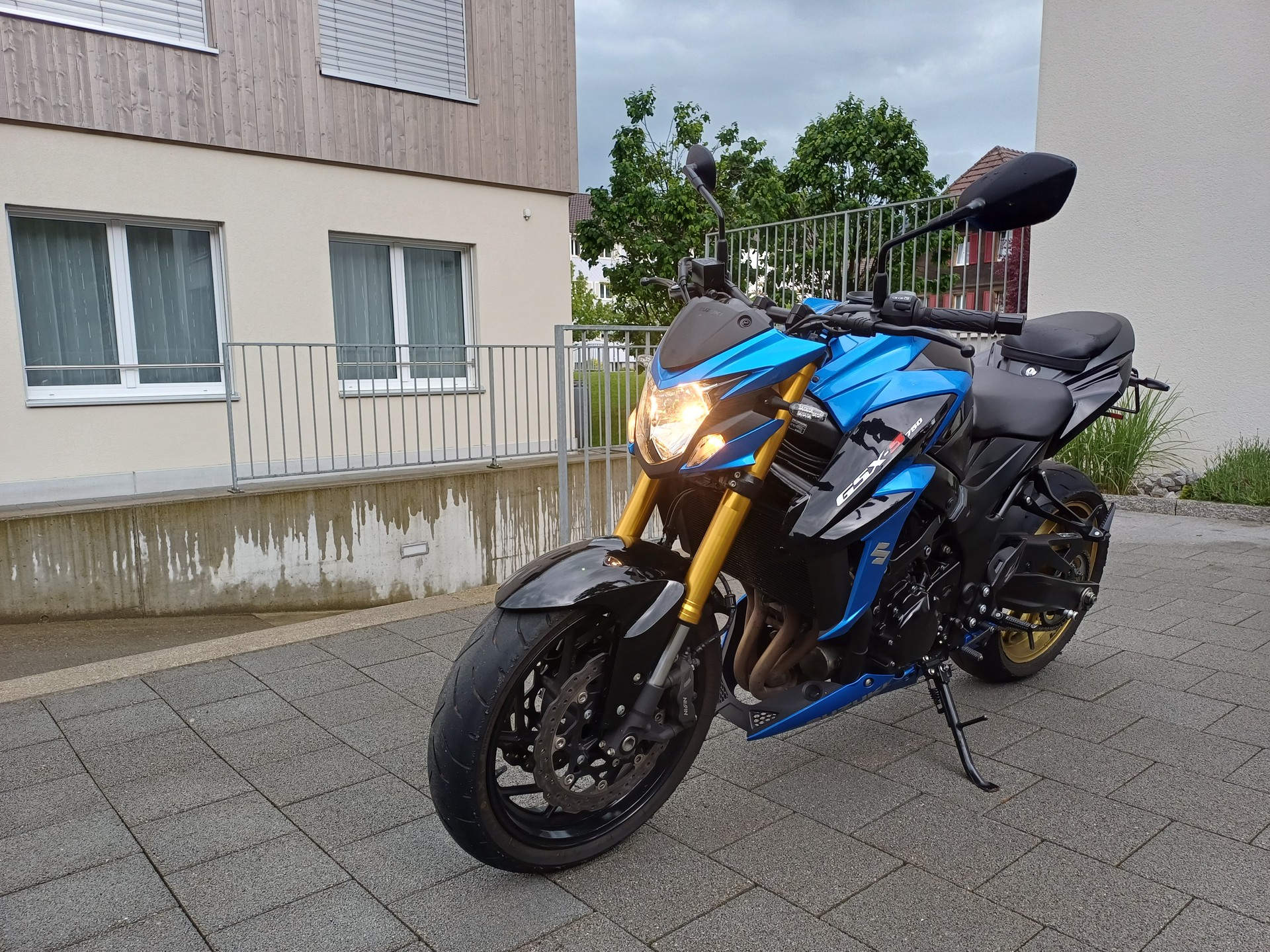 SUZUKI GSX-S 750 ABS (35kW)-image-0