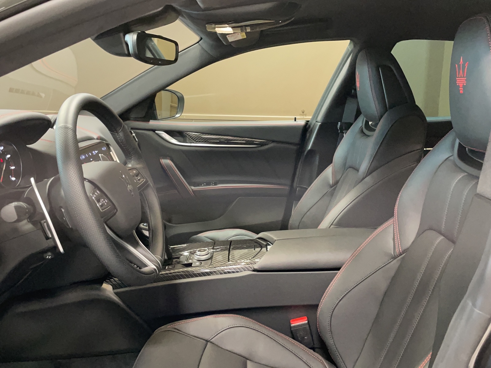MASERATI Ghibli 3.0 V6 Modena-image-5