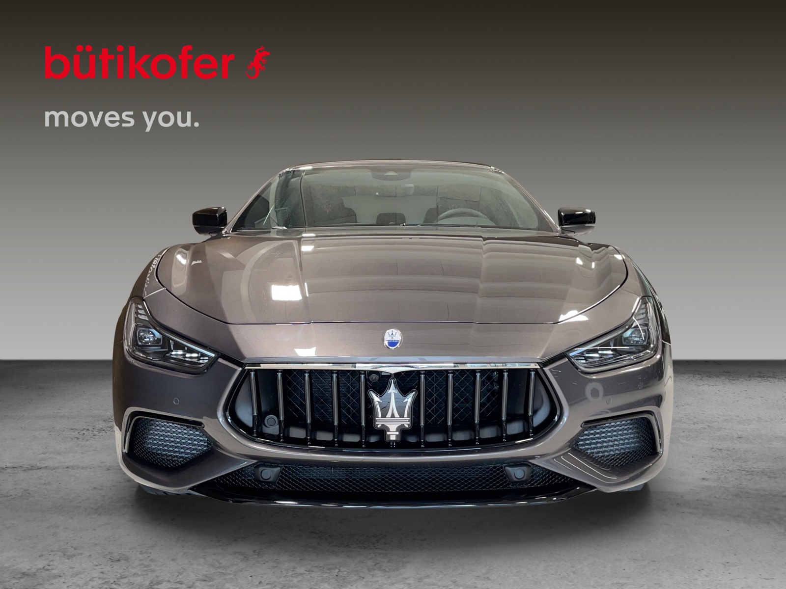 MASERATI Ghibli 3.0 V6 Modena-showroom-element-1