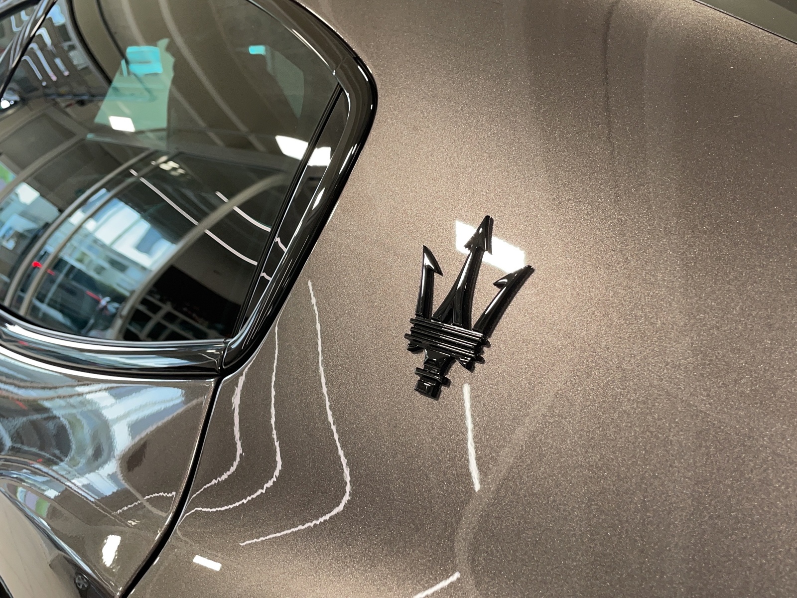 MASERATI Ghibli 3.0 V6 Modena-image-15
