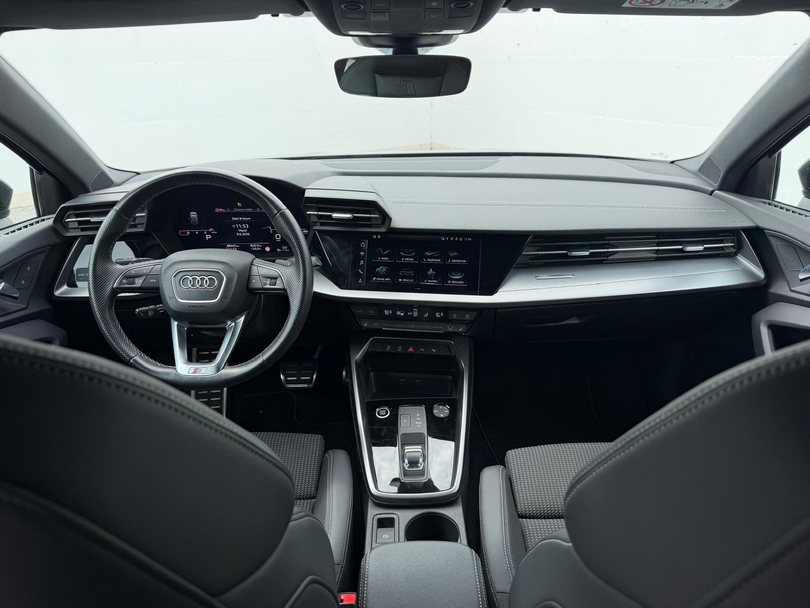 AUDI A3 Sportback 35 TFSI S line Attraction S-tronic-image-12