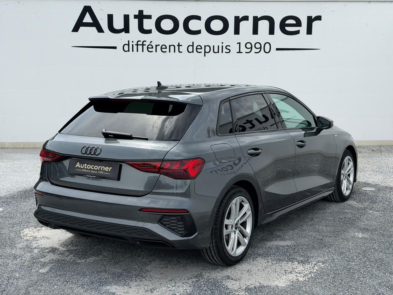 AUDI A3 Sportback 35 TFSI S line Attraction S-tronic-image-5