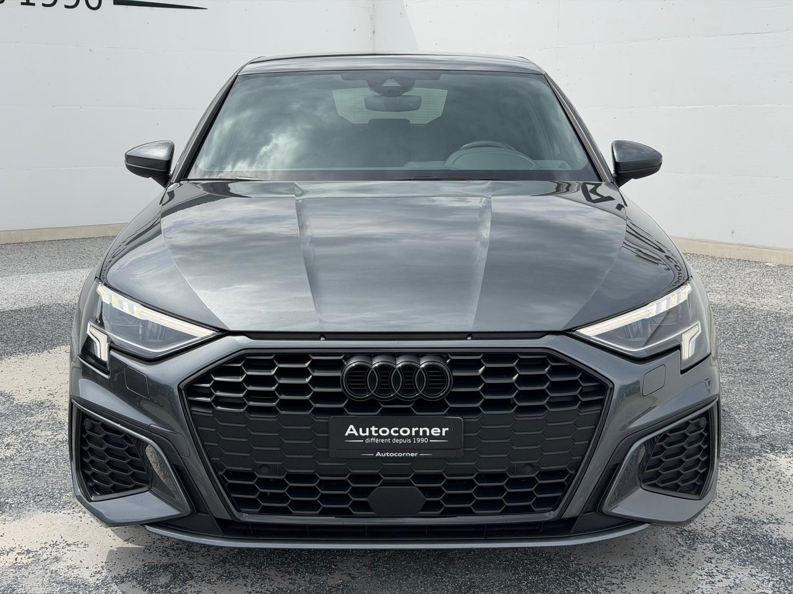 AUDI A3 Sportback 35 TFSI S line Attraction S-tronic-image-1