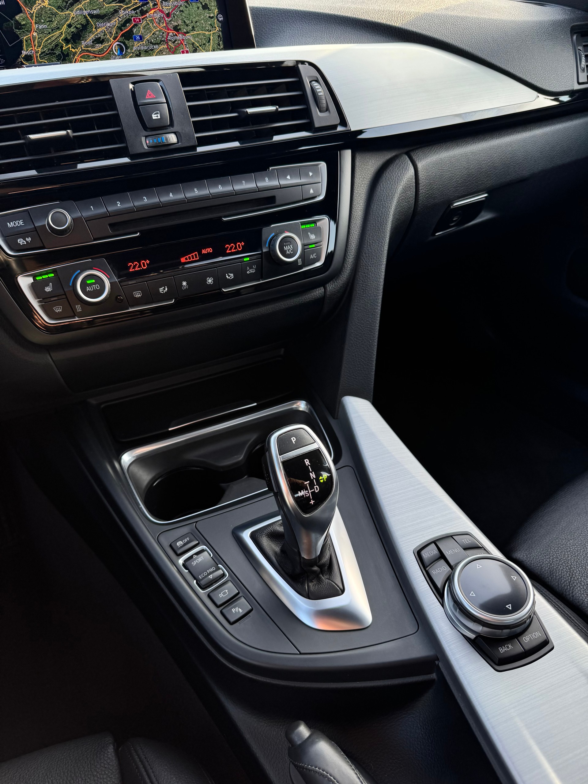 BMW 428i Gran Coupé xDrive M Sport Steptronic / ab MFK bei Verkauf-image-12