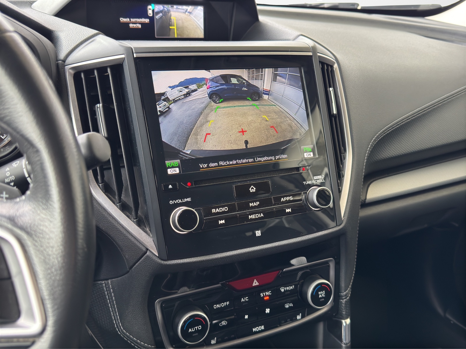 SUBARU Forester Station 2.0i e-Boxer Swiss Plus-image-12
