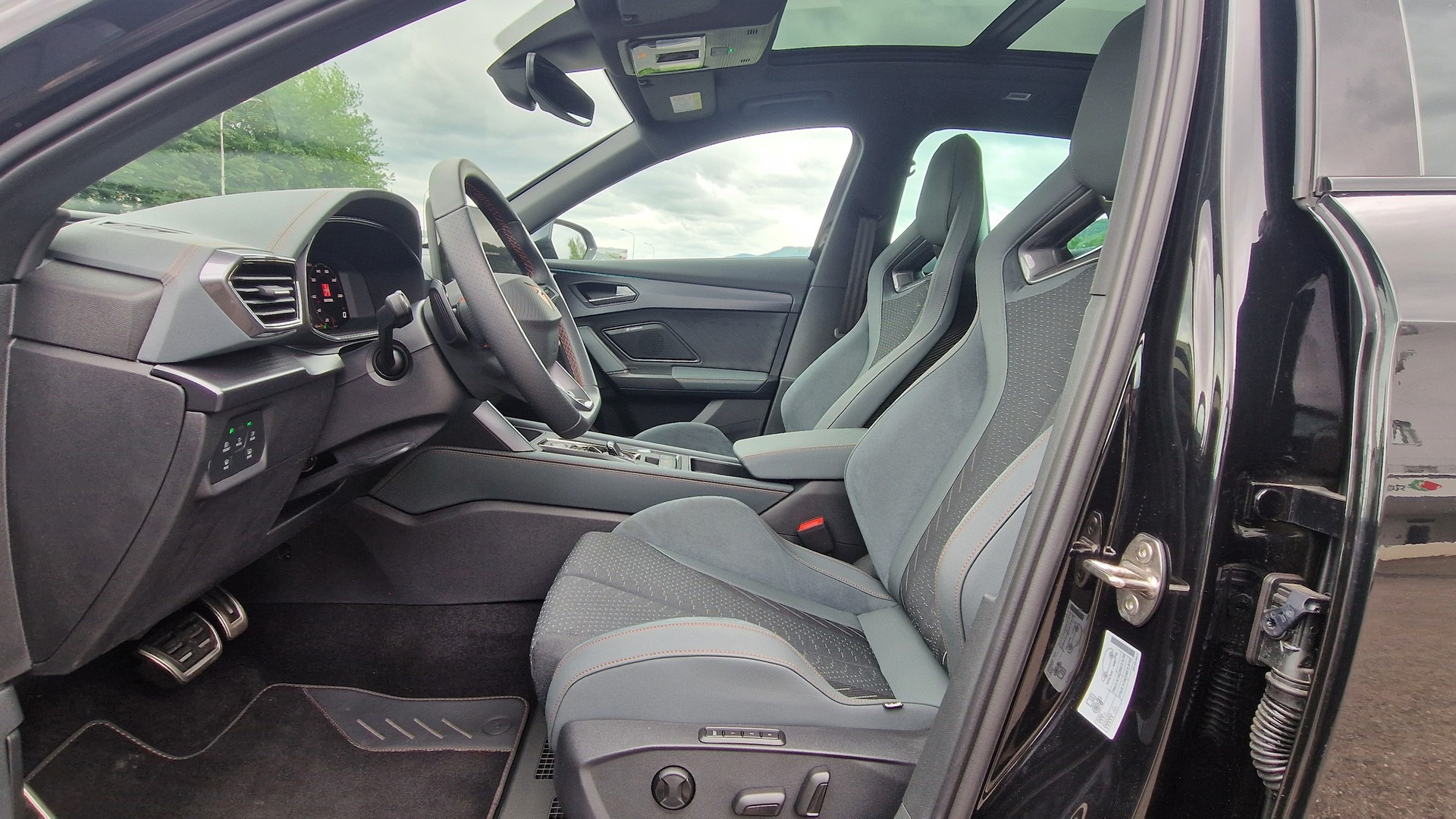 CUPRA Formentor 2.0TSI Extreme 4Drive DSG-image-4