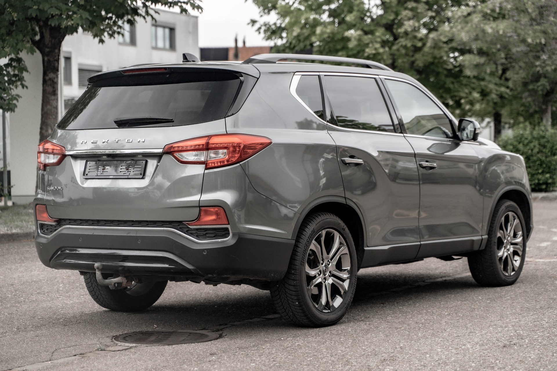 KGM-SsangYong Rexton RX220 e-XDi Crystal 4WD * AB MFK * TOP AUSSATTTUNG * IDEAL FÜR EXPORT *-showroom-element-3