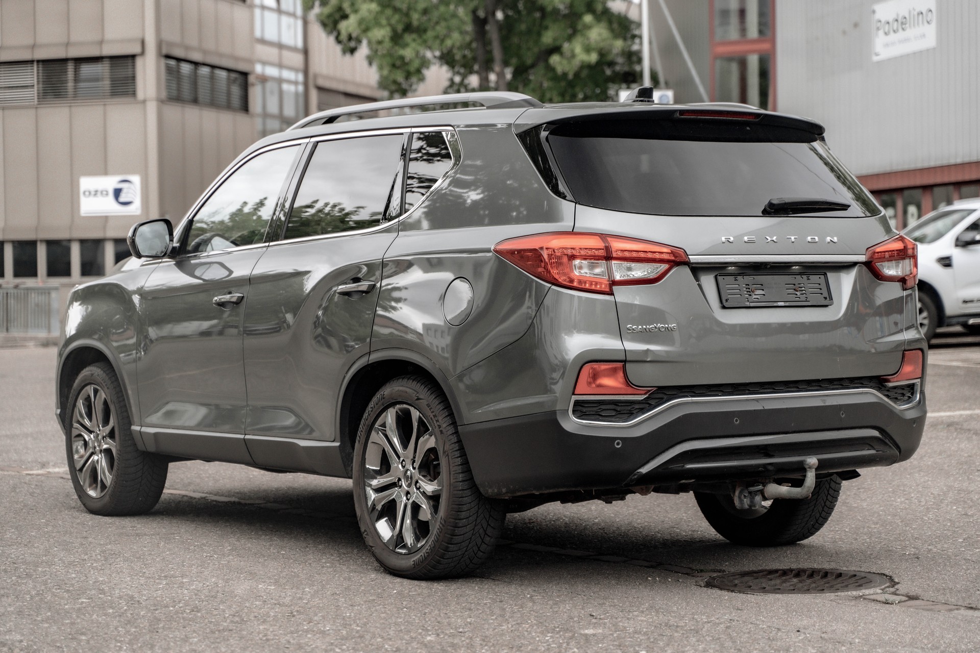 KGM-SsangYong Rexton RX220 e-XDi Crystal 4WD * AB MFK * TOP AUSSATTTUNG * IDEAL FÜR EXPORT *-image-5