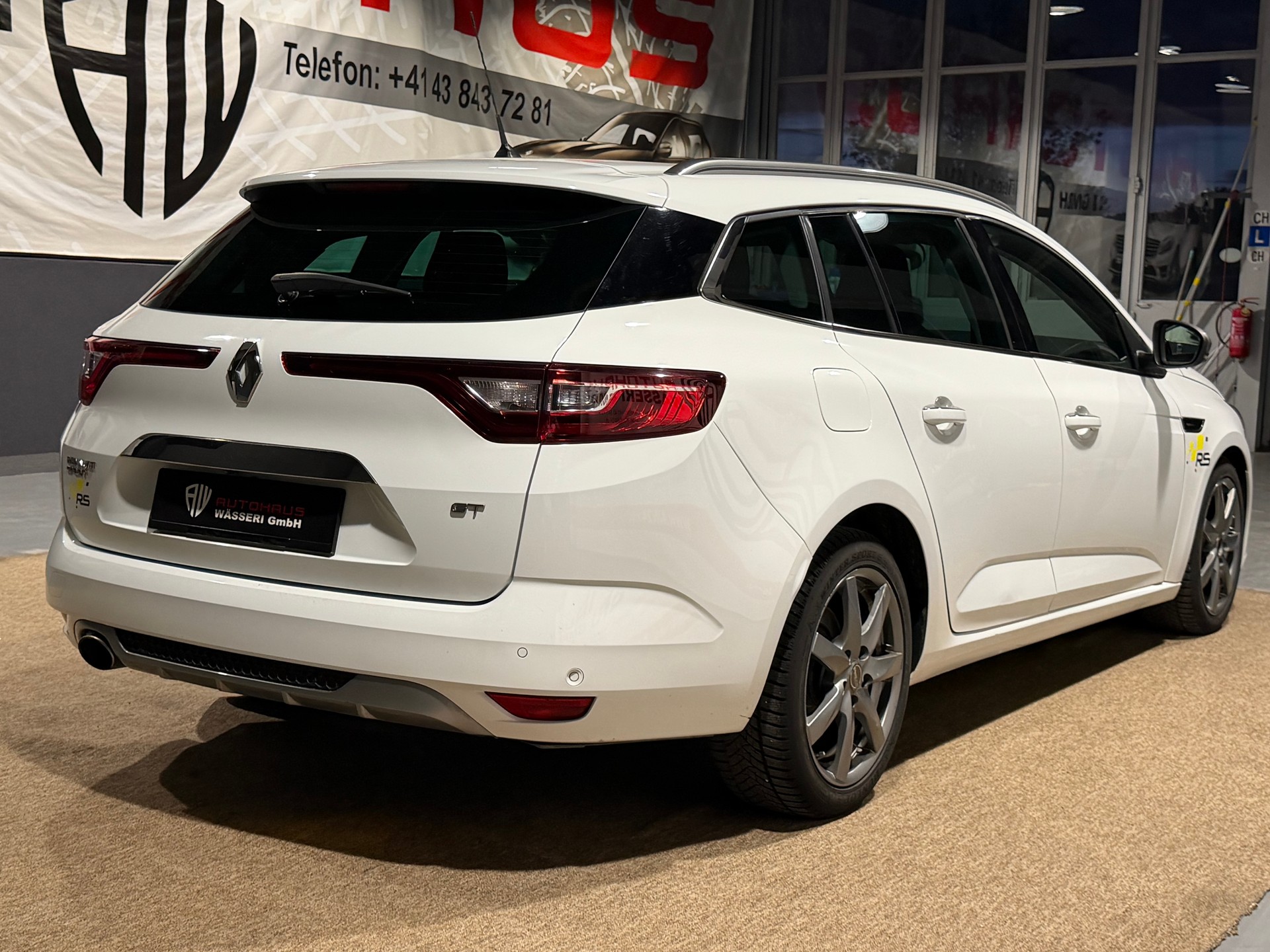 RENAULT Mégane Grandtour 1.6 16V Turbo GT EDC-showroom-element-2