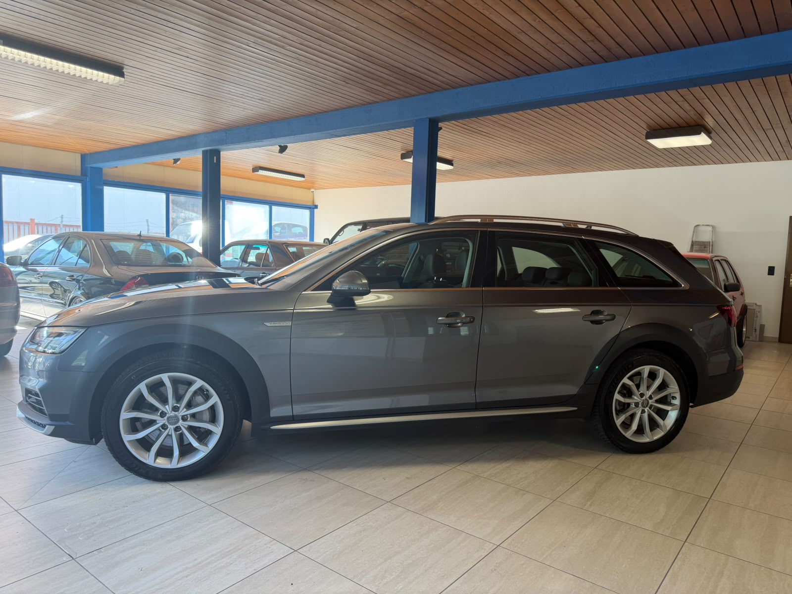 AUDI A4 allroad 3.0 TDI quattro tiptronic-image-4