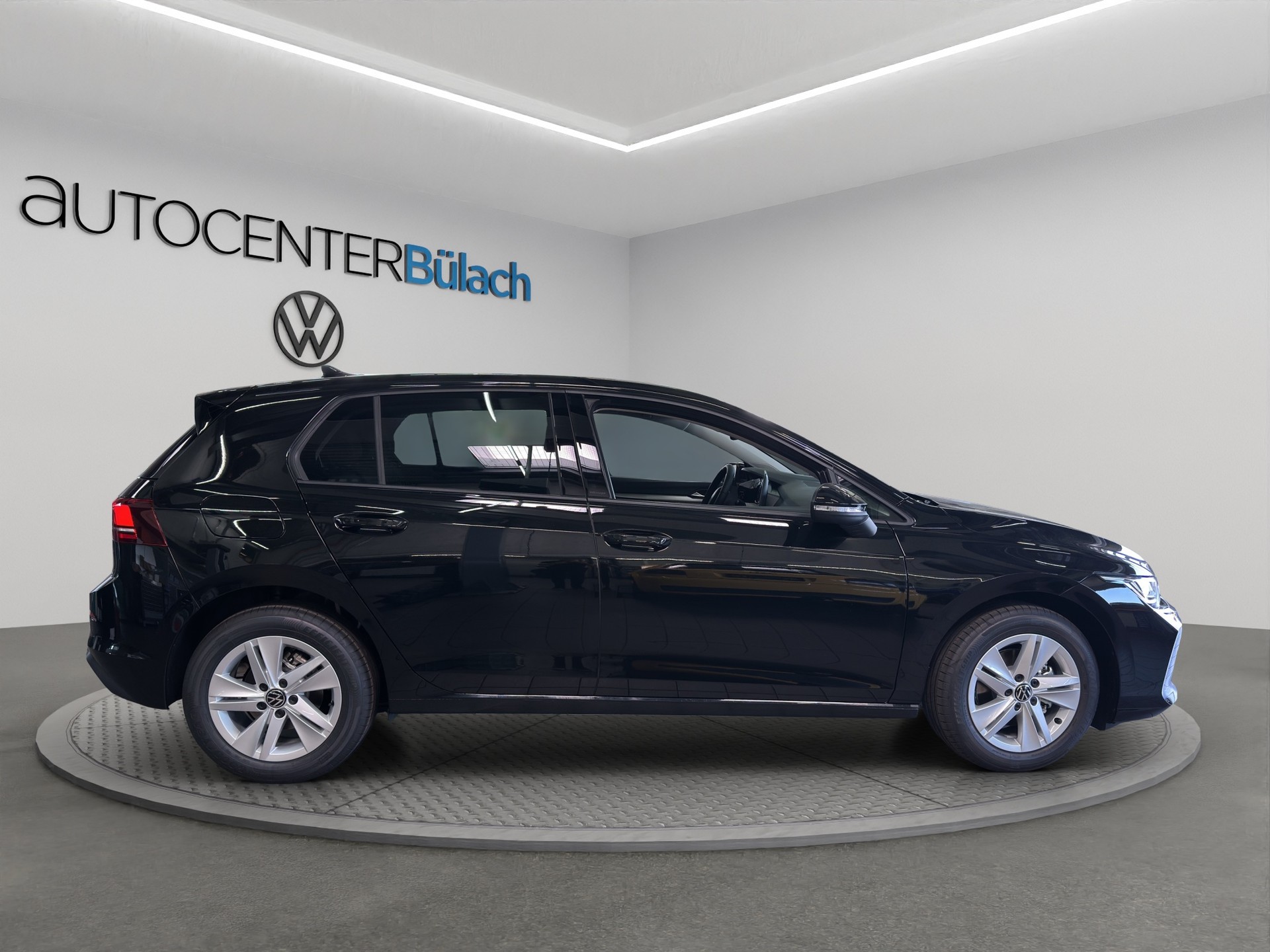 VW Golf 1.5 e TSI mHEV Value DSG-image-3