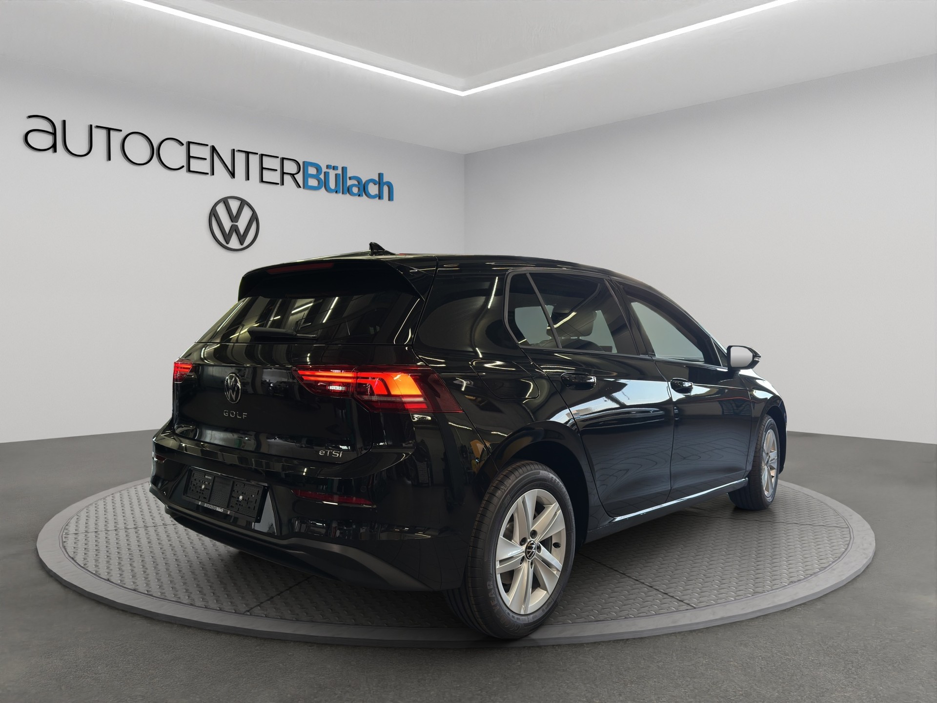 VW Golf 1.5 e TSI mHEV Value DSG-image-4