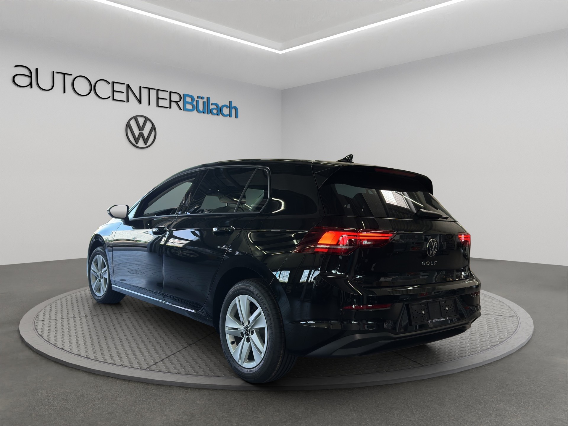 VW Golf 1.5 e TSI mHEV Value DSG-image-6