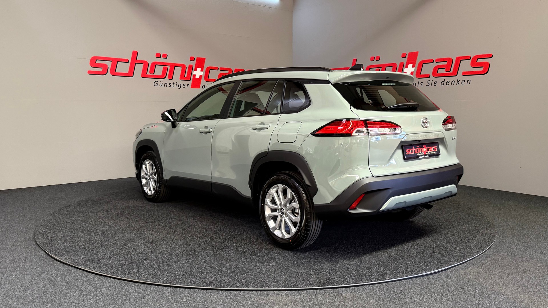 TOYOTA Corolla Cross 1.8 Comfort e-CVT-showroom-element-3