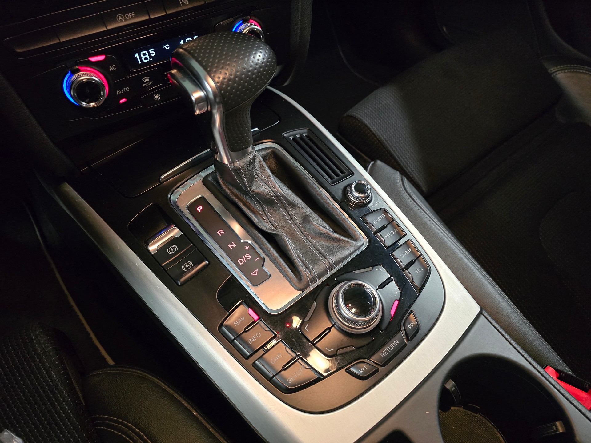 AUDI A5 Coupé 3.0 TDI multitronic CH-Fahrzeug-image-14