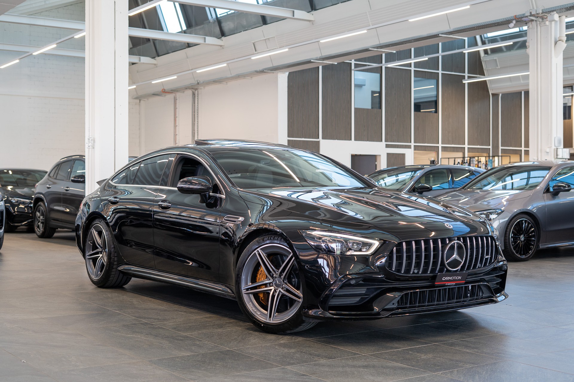 MERCEDES-BENZ AMG GT 53 4matic+ / Facelift / Carbon Keramik Bremsen / Glasdach / 360°Kamera /-showroom-element-2