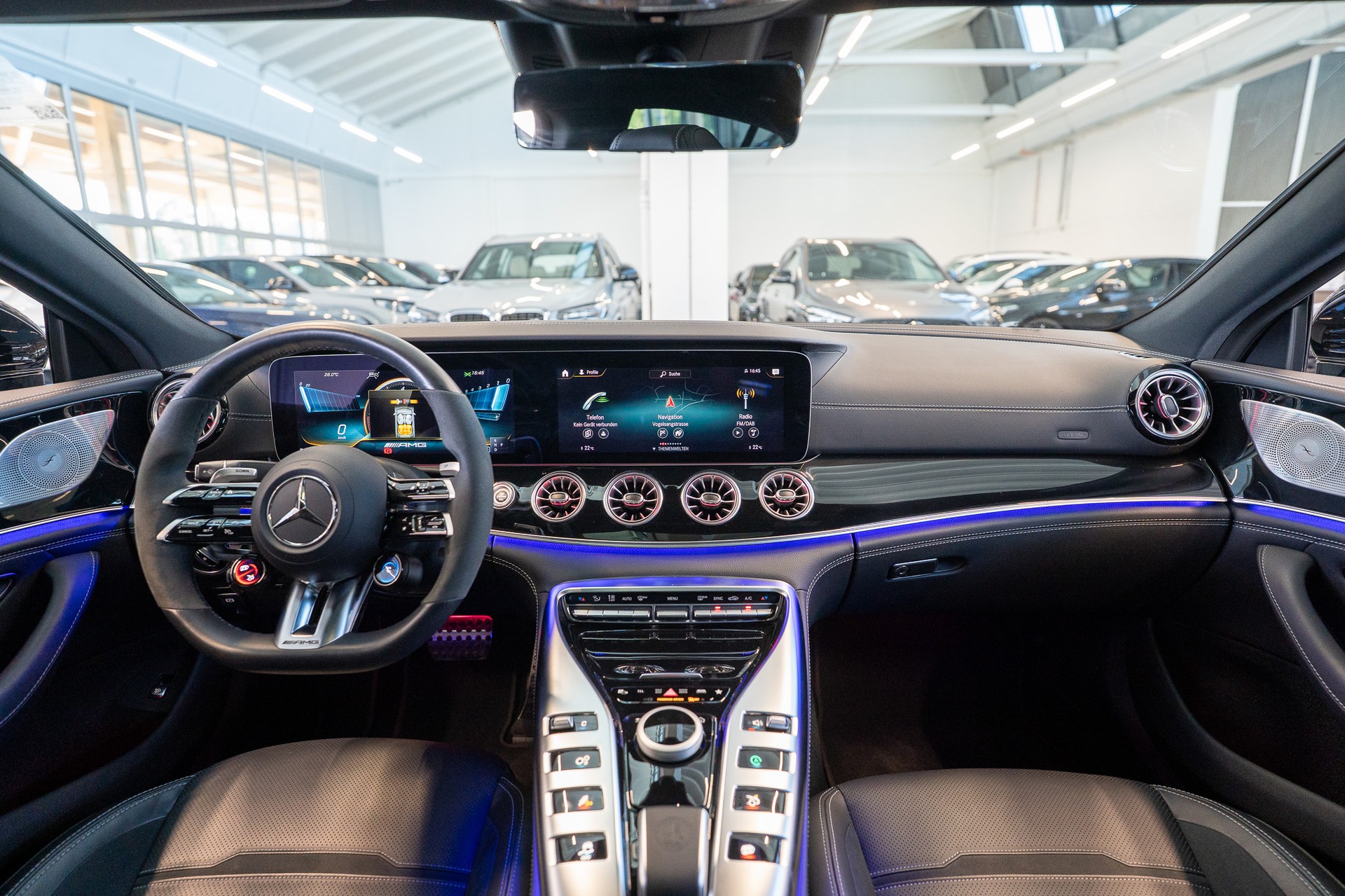 MERCEDES-BENZ AMG GT 53 4matic+ / Facelift / Carbon Keramik Bremsen / Glasdach / 360°Kamera /-image-17