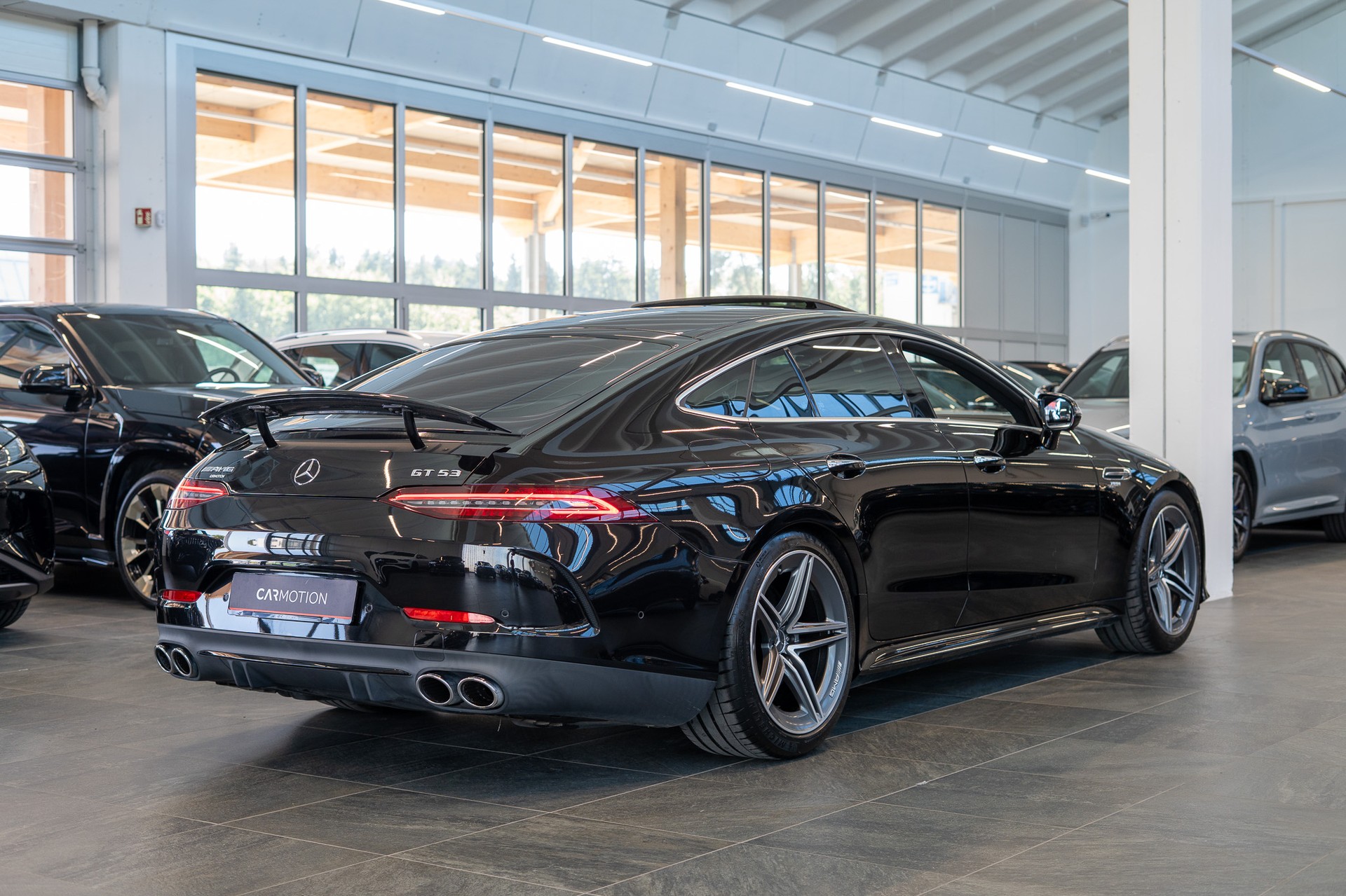 MERCEDES-BENZ AMG GT 53 4matic+ / Facelift / Carbon Keramik Bremsen / Glasdach / 360°Kamera /-showroom-element-3