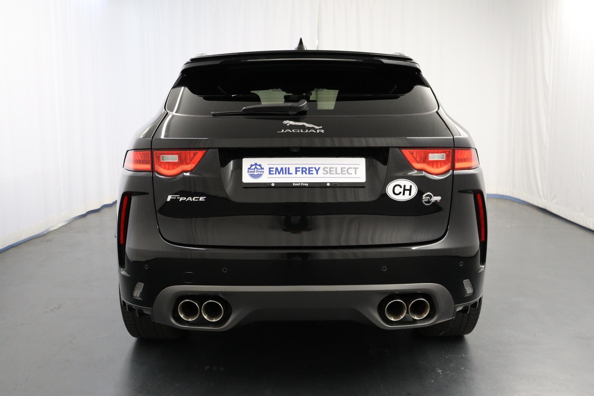 JAGUAR F-Pace 5.0 V8 SVR AWD-image-13