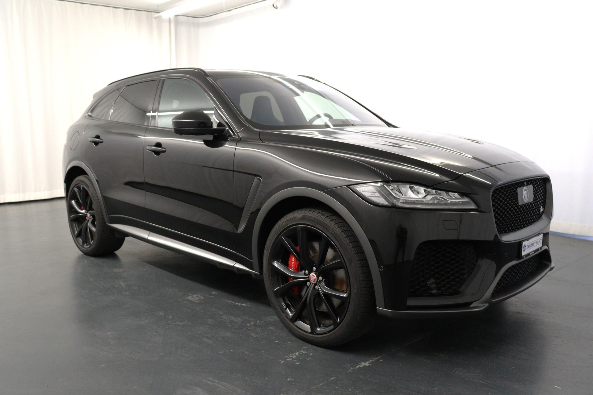 JAGUAR F-Pace 5.0 V8 SVR AWD-image-11