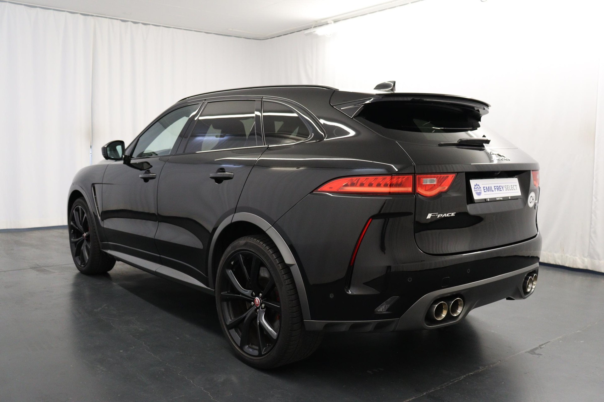 JAGUAR F-Pace 5.0 V8 SVR AWD-image-6