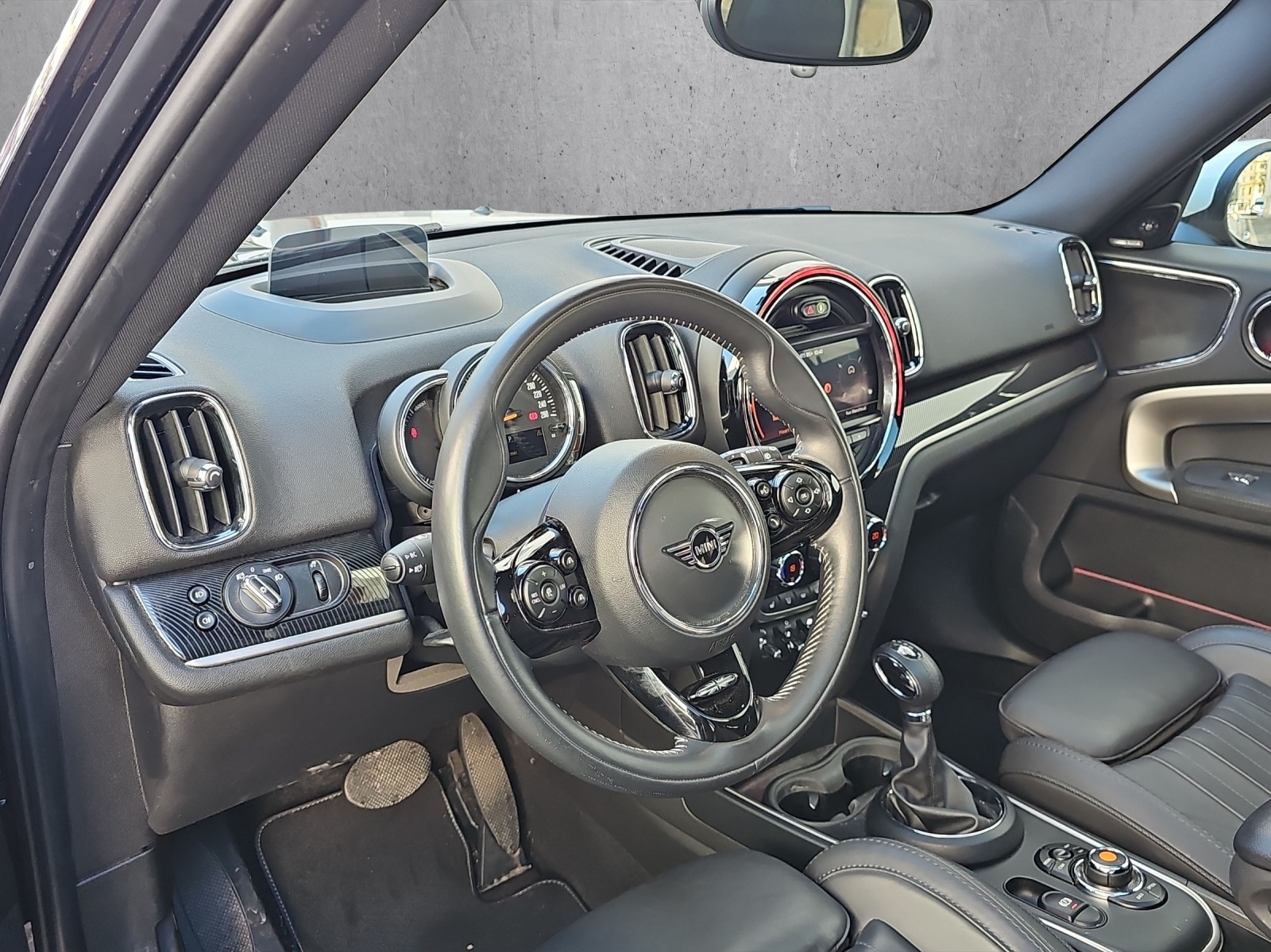 MINI Countryman Cooper S E ALL4 PHEV Steptronic-image-8