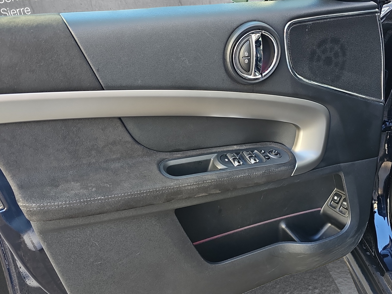 MINI Countryman Cooper S E ALL4 PHEV Steptronic-image-9