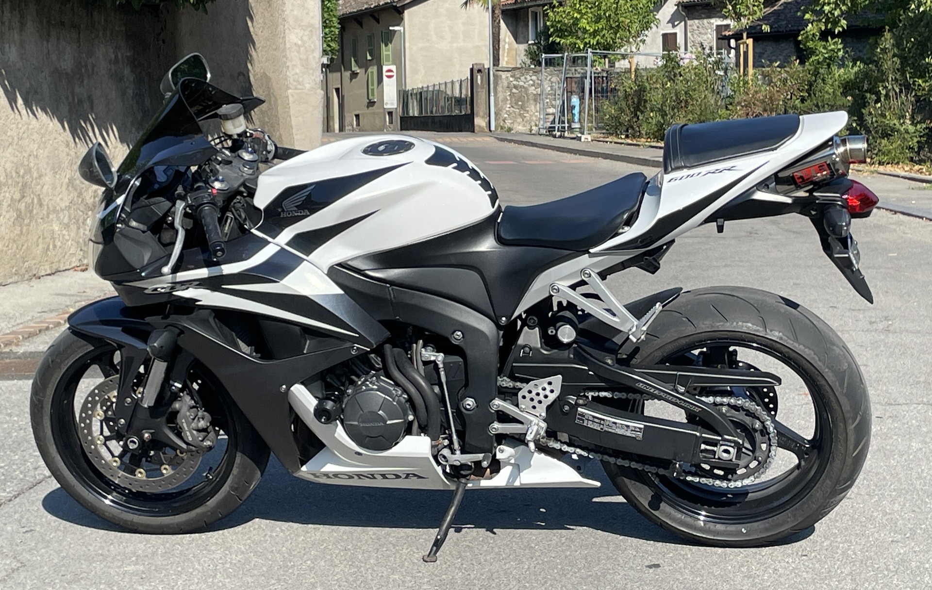 HONDA CBR 600 RR (25kW)-image-2