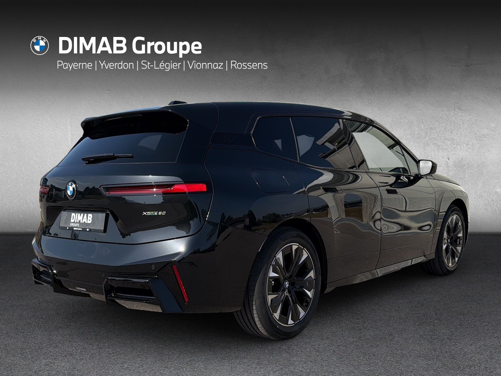 BMW iX xDrive60 M Sport-image-4