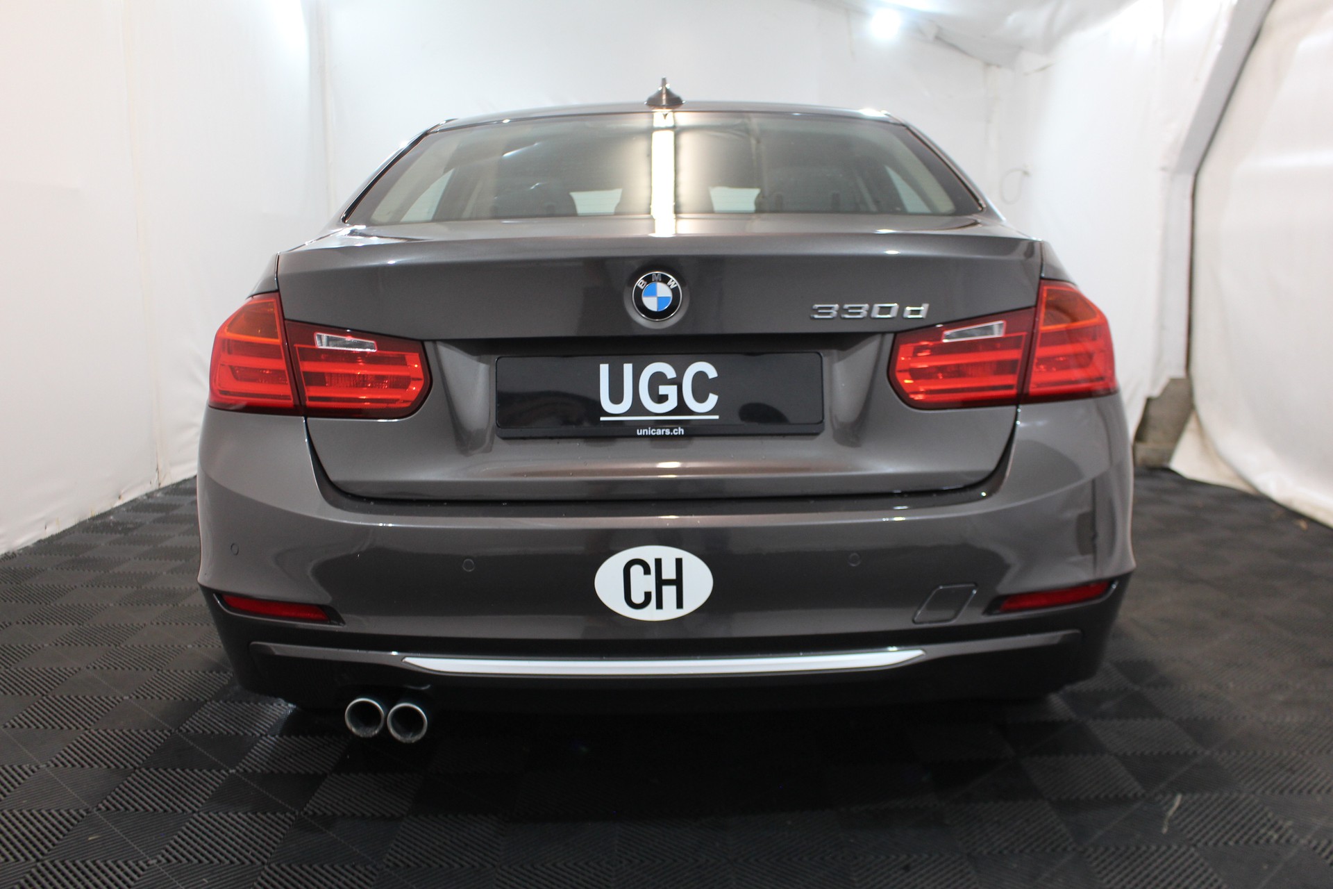 BMW 330d Modern Line Steptronic-image-4