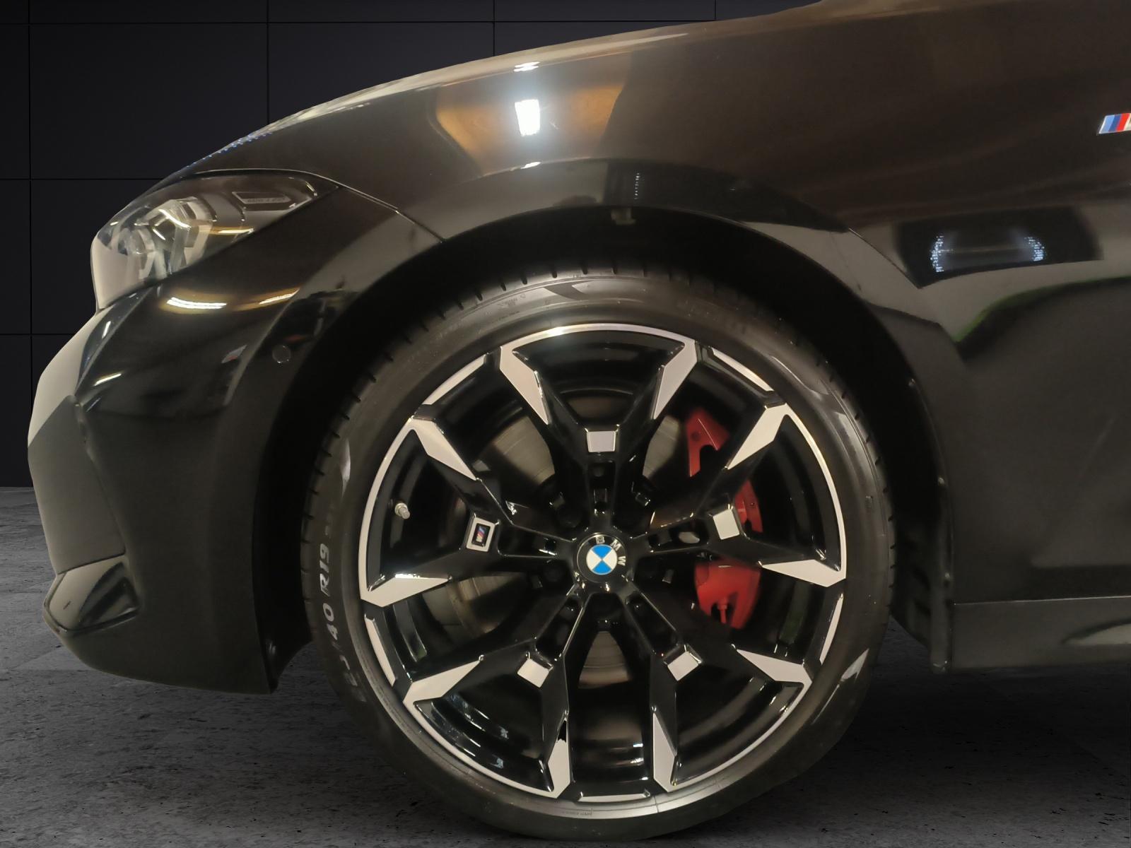 BMW M340i xDrive Touring-image-8