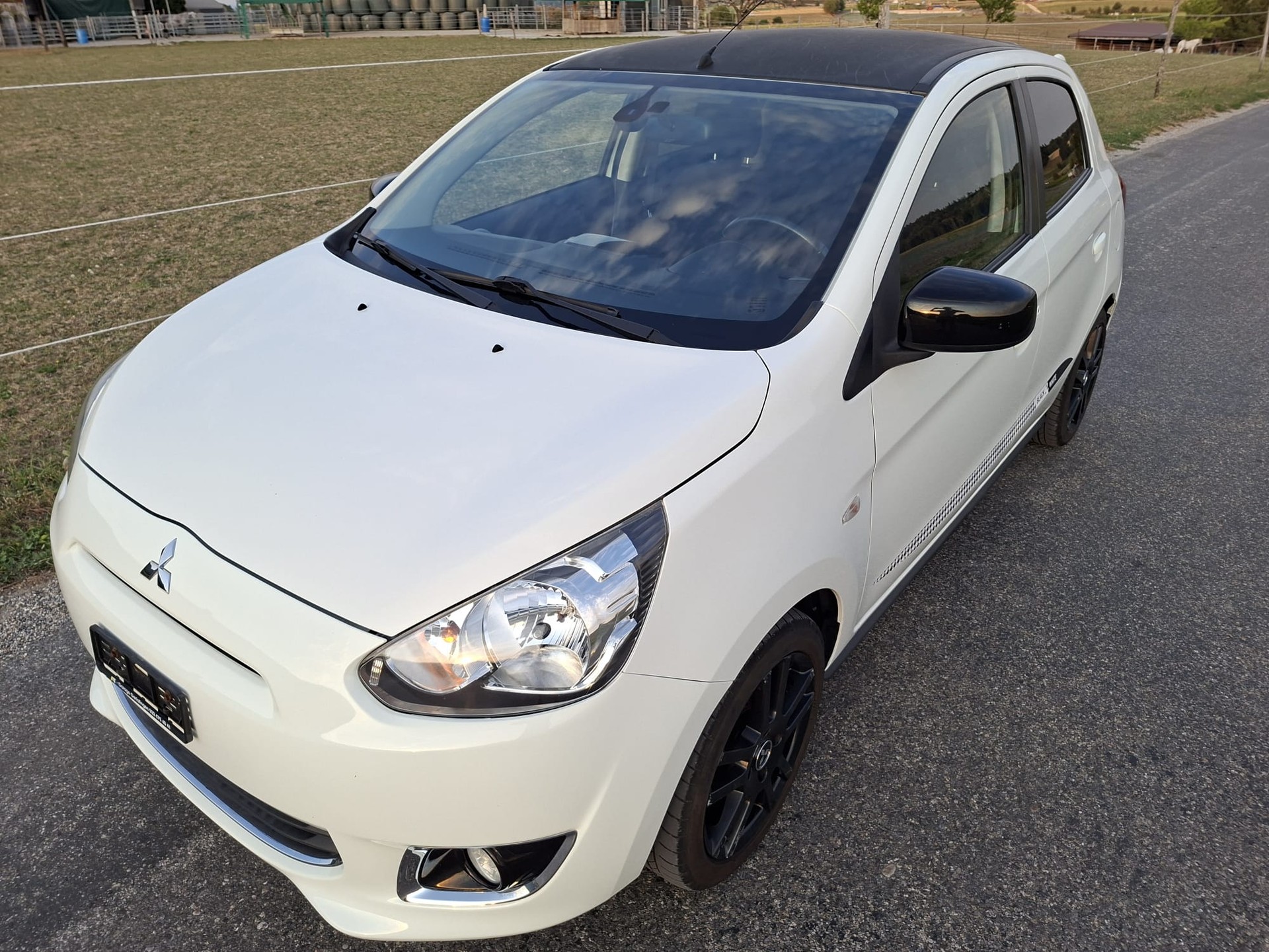 MITSUBISHI Space Star 1.2 Black&White
