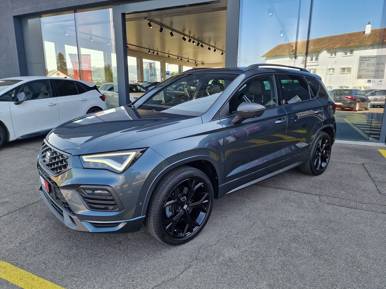 SEAT Ateca 2.0 TSI FR 4Drive DSG-showroom-element-1
