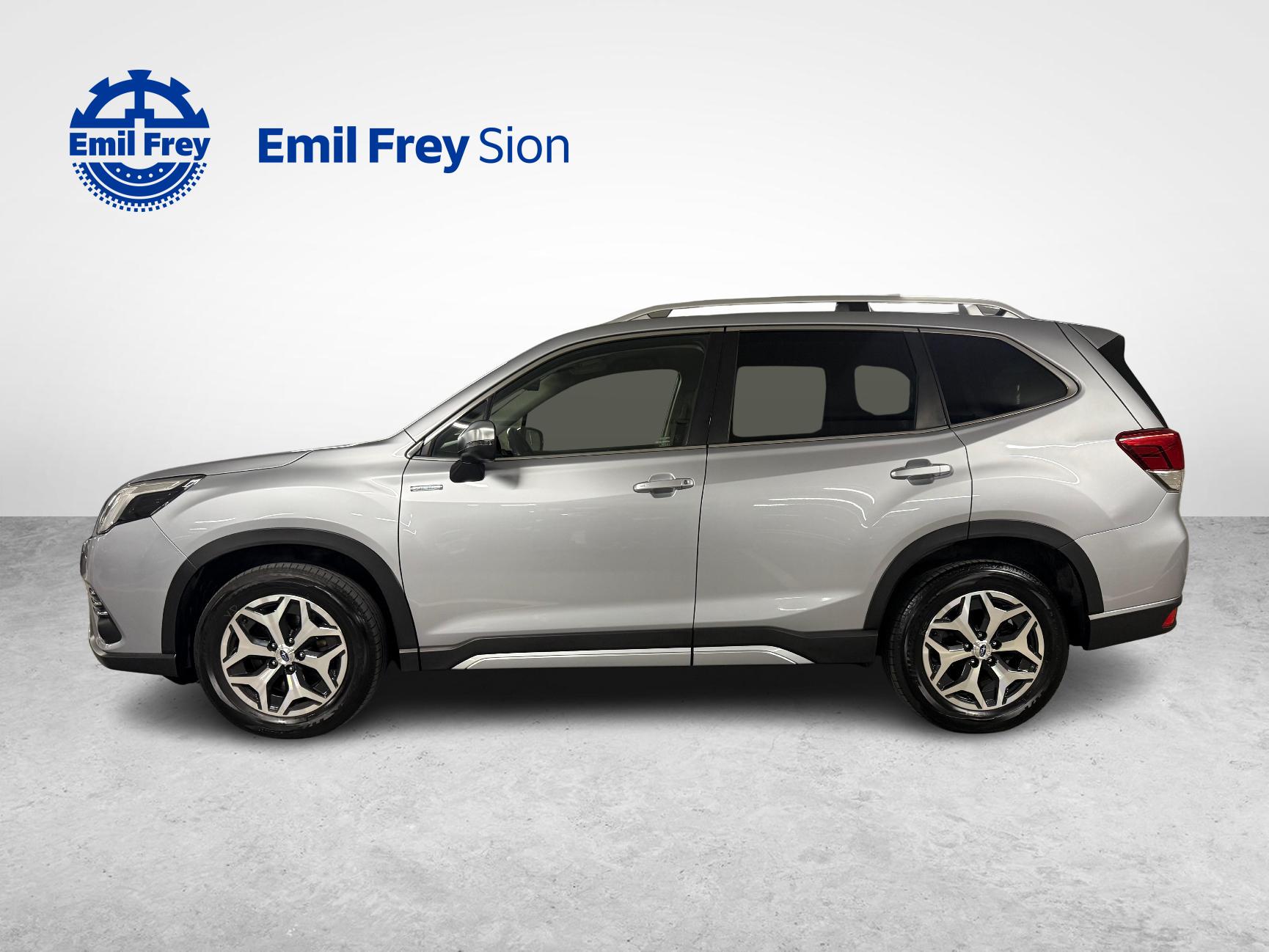 SUBARU Forester Station 2.0i e-Boxer Swiss Plus-showroom-element-1
