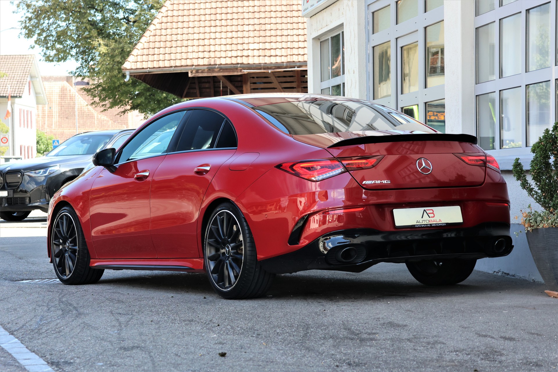 MERCEDES-BENZ CLA 35 AMG 4Matic 7G-DCT (CH)-showroom-element-2