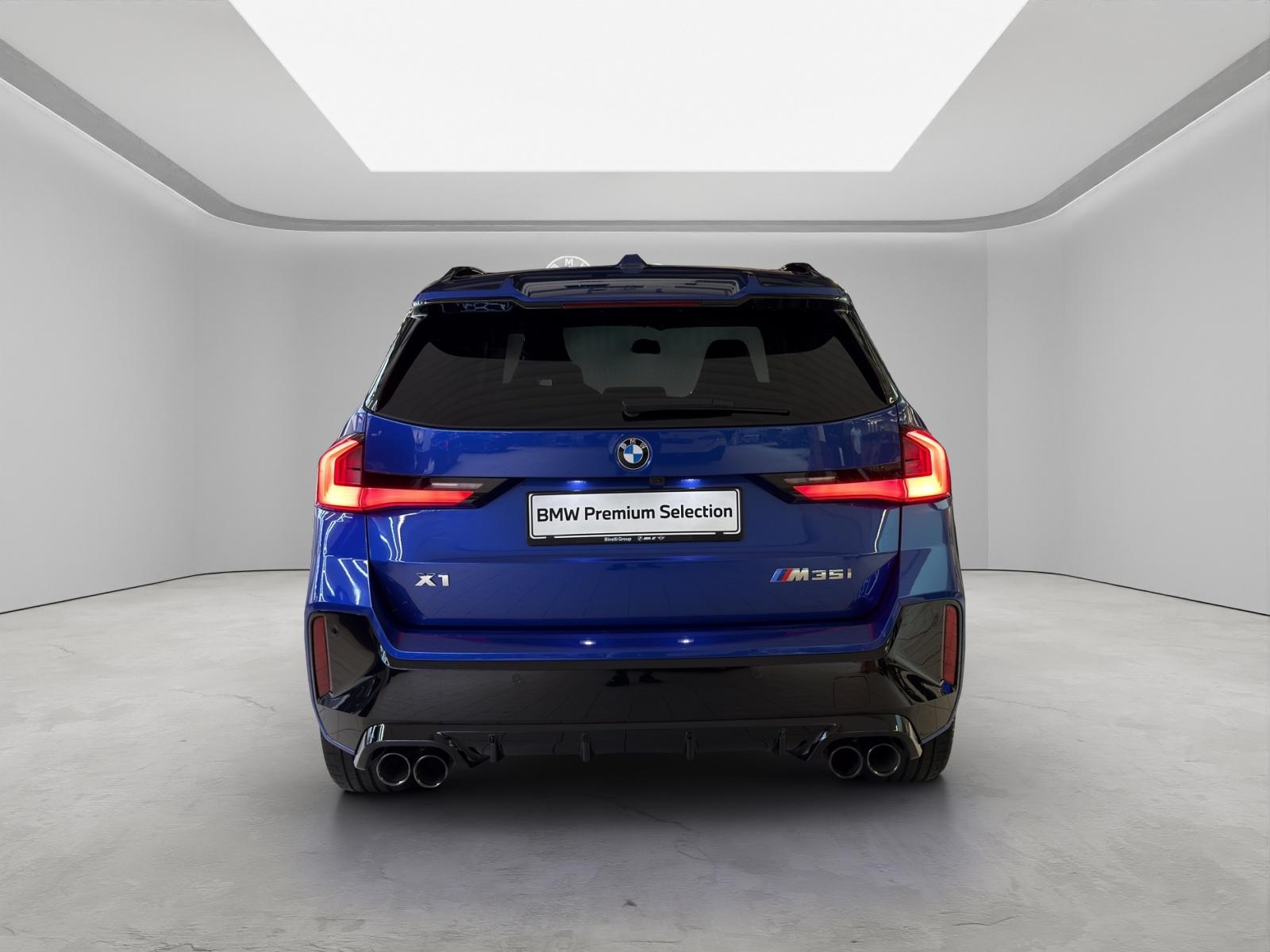 BMW X1 M35i M Sportpaket Pro-showroom-element-3