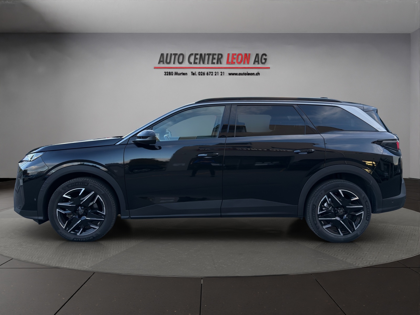 PEUGEOT 5008 145 Hybrid e-DCS6 Allure-showroom-element-2