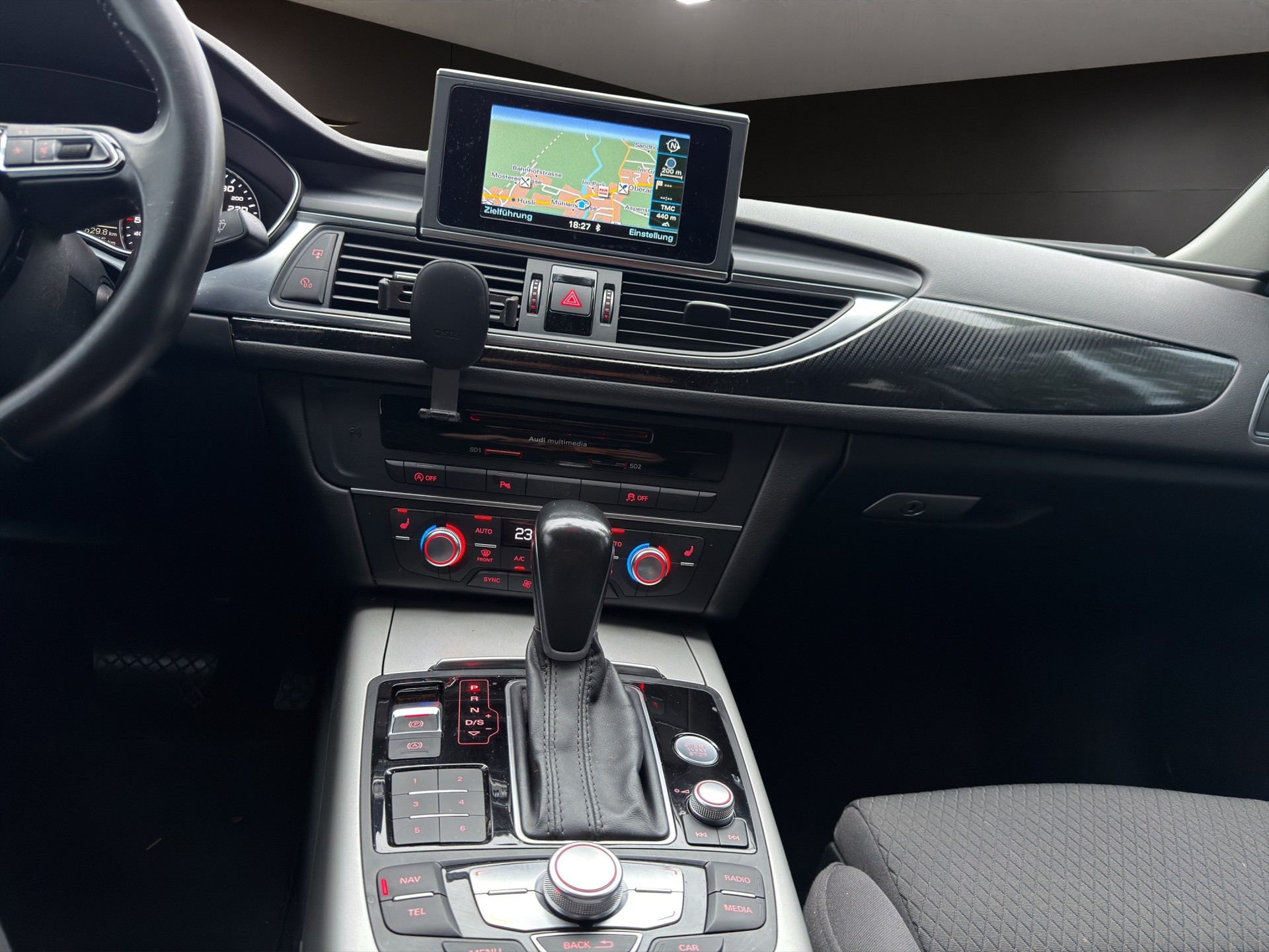 AUDI A6 2.0 TDI ultra multitronic-image-13