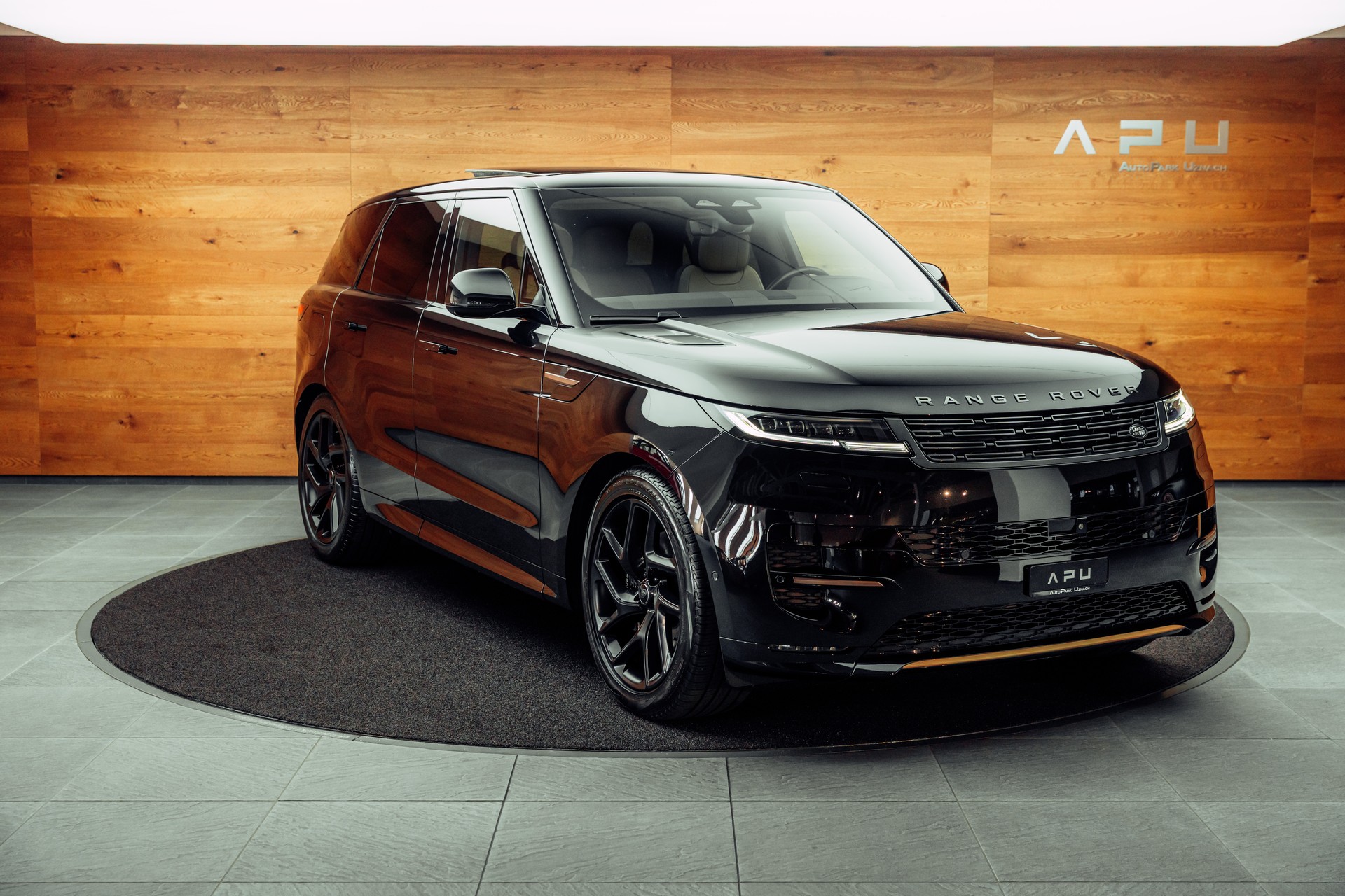 LAND ROVER Range Rover Sport D300 3.0 TD6 MHEV Dynamic SE Automatic Santorini Black