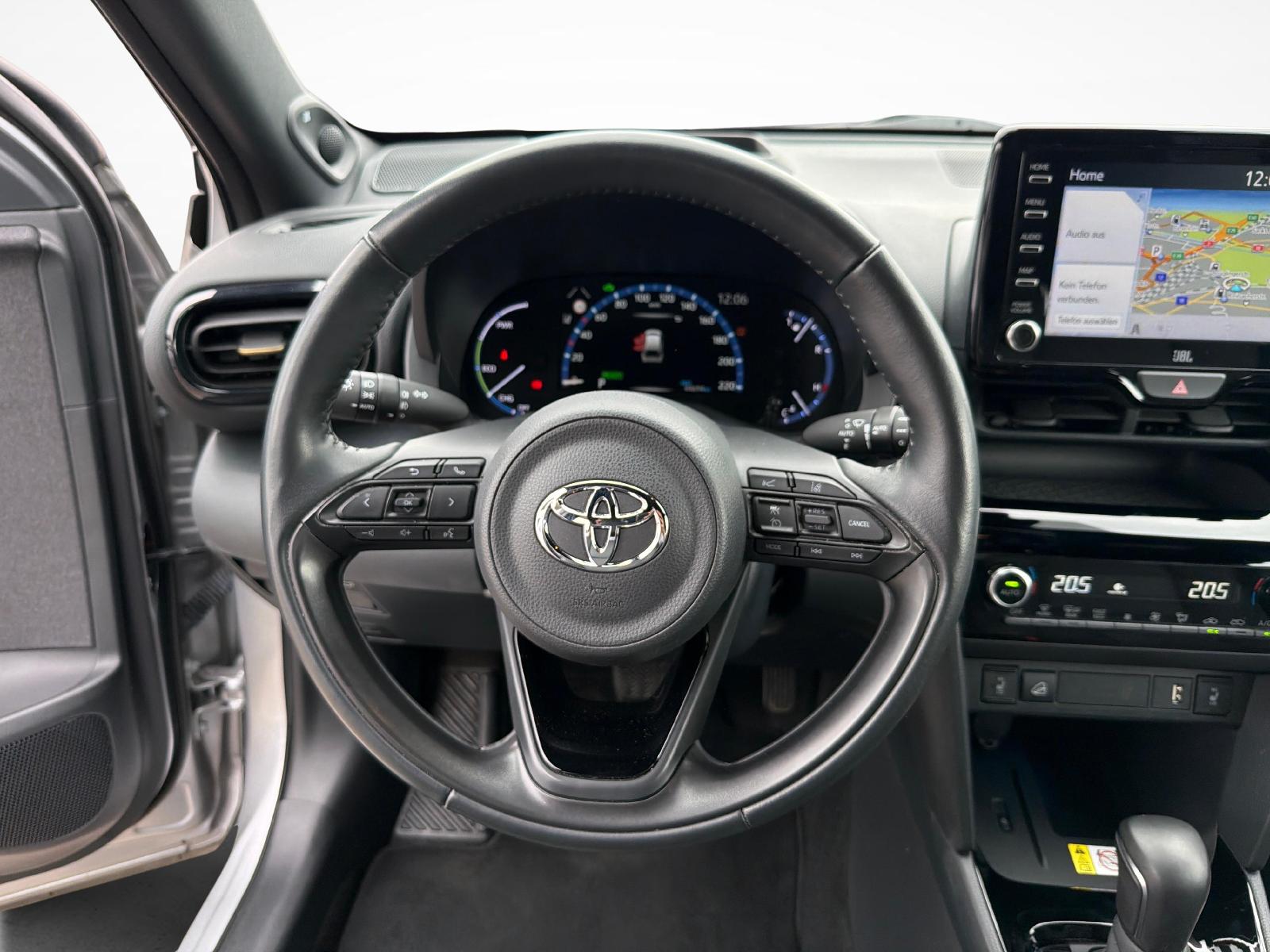 TOYOTA Yaris Cross 1.5 VVT-i HSD Adventure AWD-i-image-11