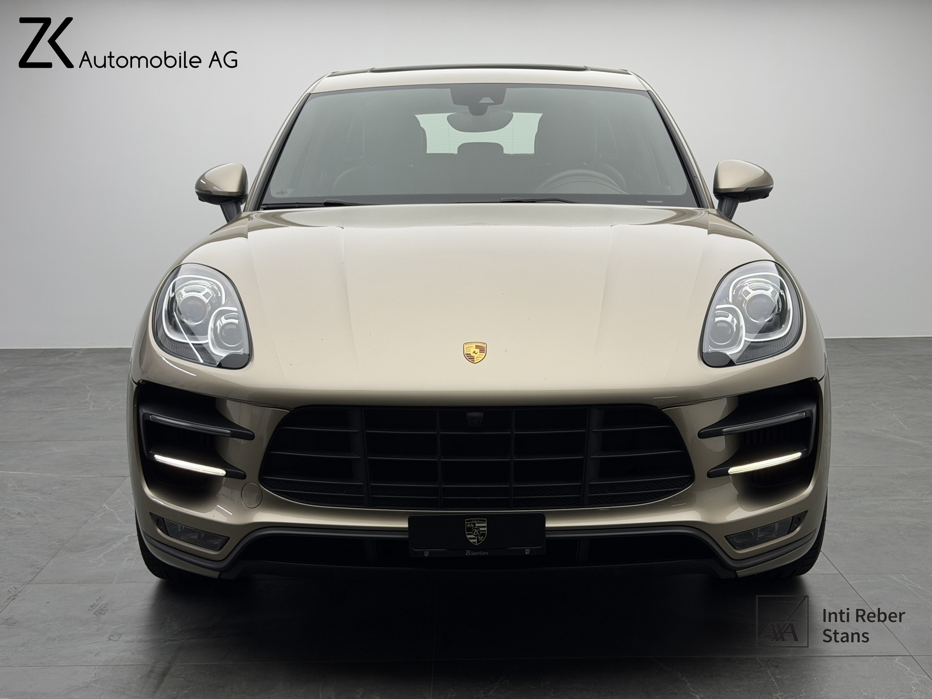 PORSCHE Macan Turbo V6 400PS Palladium Metallic PDK / 360° Kamera / BOSE Soundsystem / Panoramadach / Leder / KW-Gewindefahrwerk /-showroom-element-3